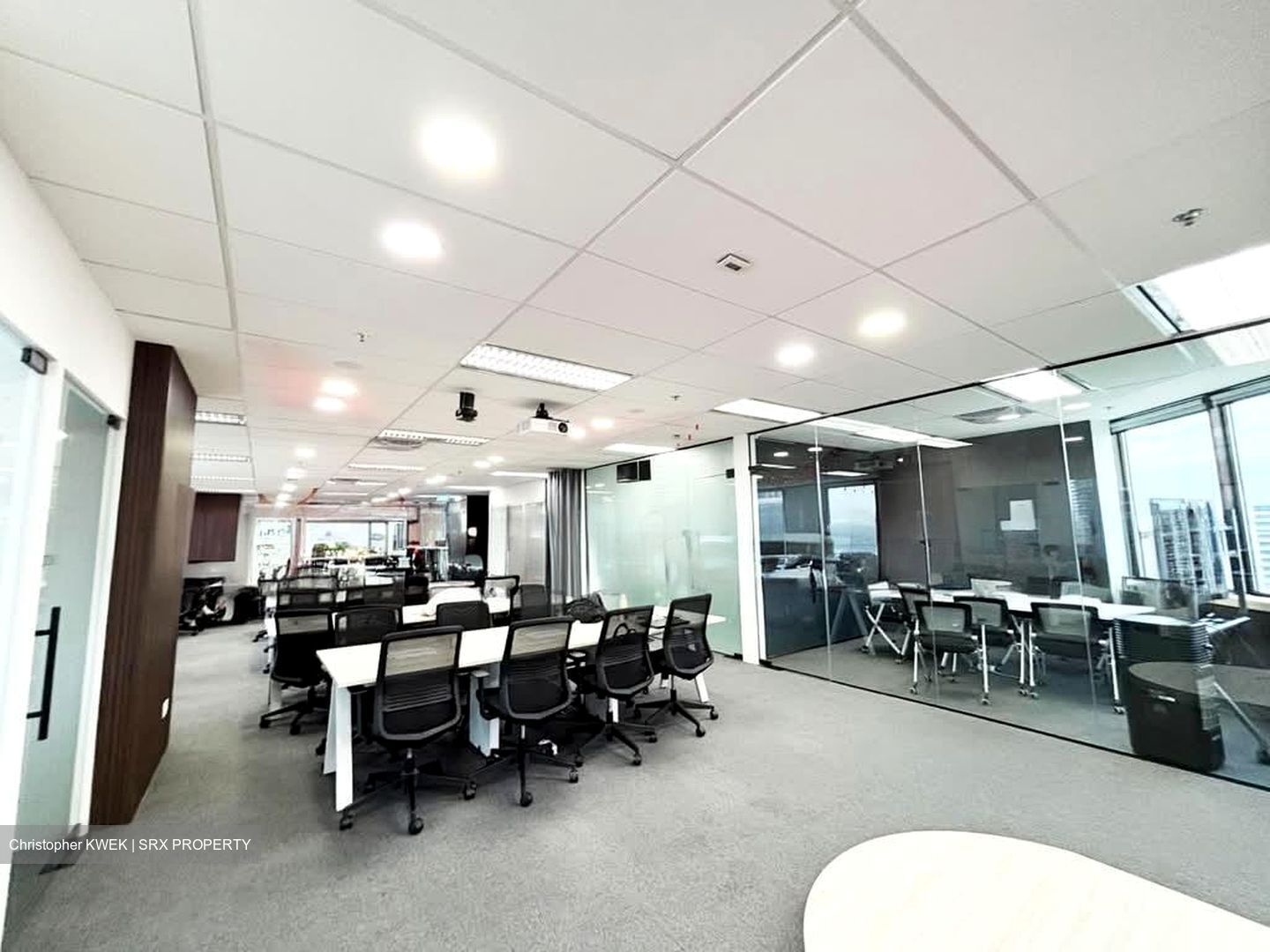 United Square (D11), Office #534784301